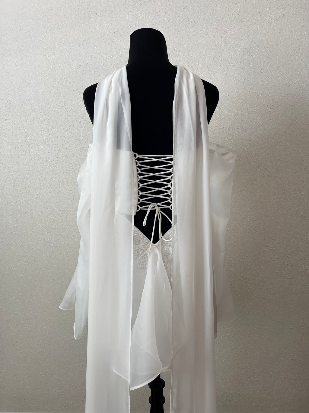 Look 01. Vivienne