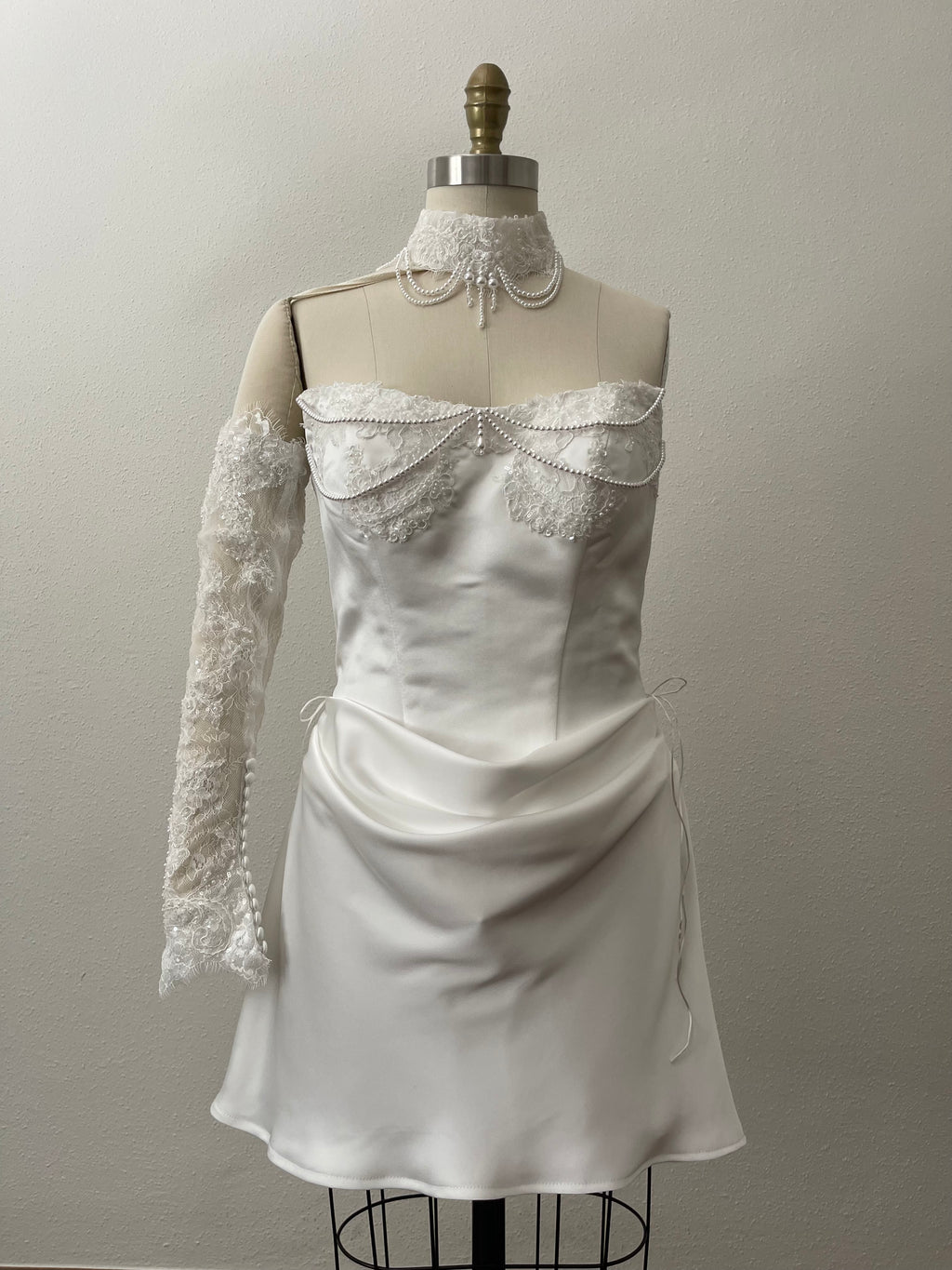 Rian Lace Beaded Bridal Gloves