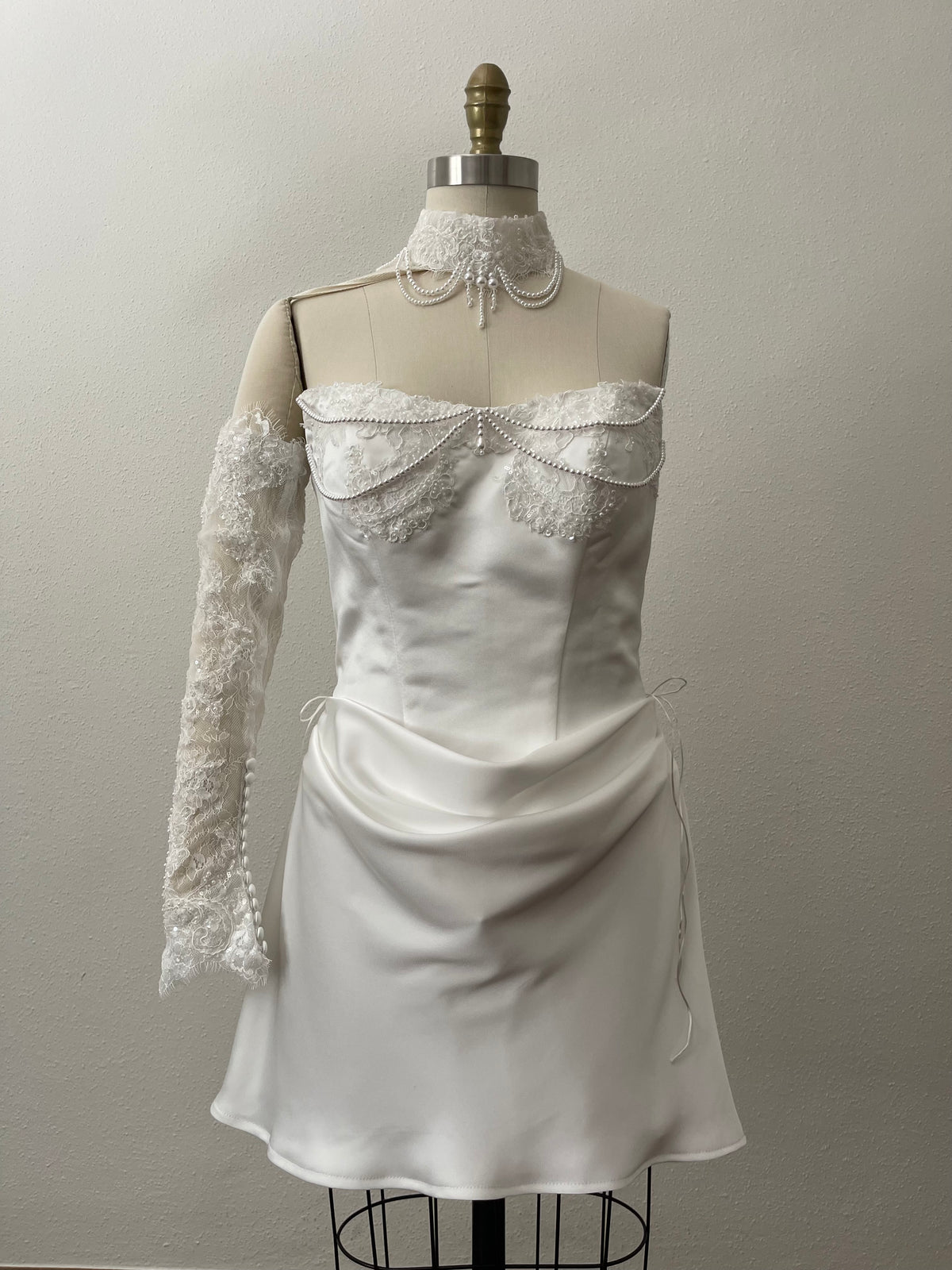 Rian Lace Beaded Bridal Gloves