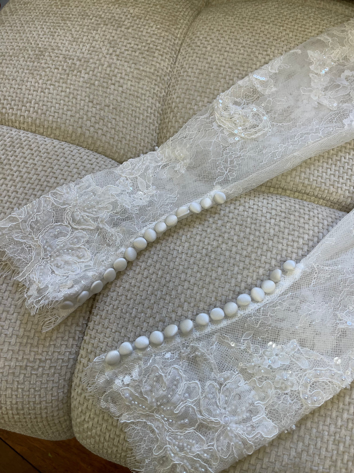 Rian Lace Beaded Bridal Gloves