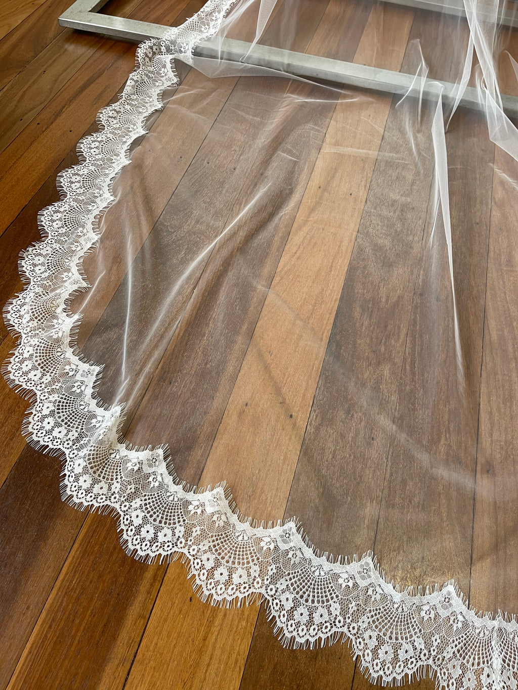 Two-tier Veil ( Ivory 300cm length )