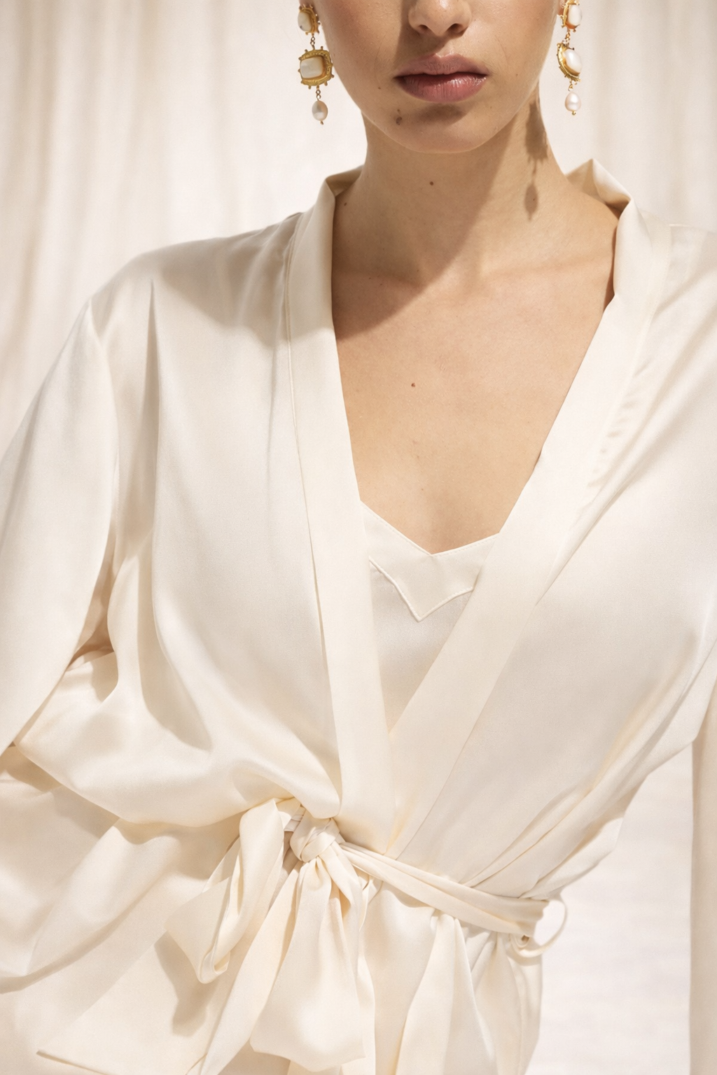 GINIA Fine Finishes Silk Robe / Crème